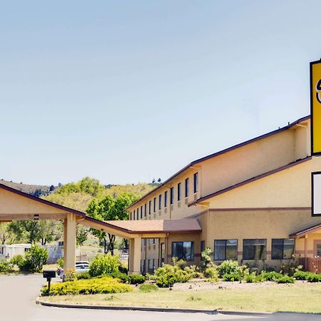 Super 8 By Wyndham Klamath Falls Luaran gambar